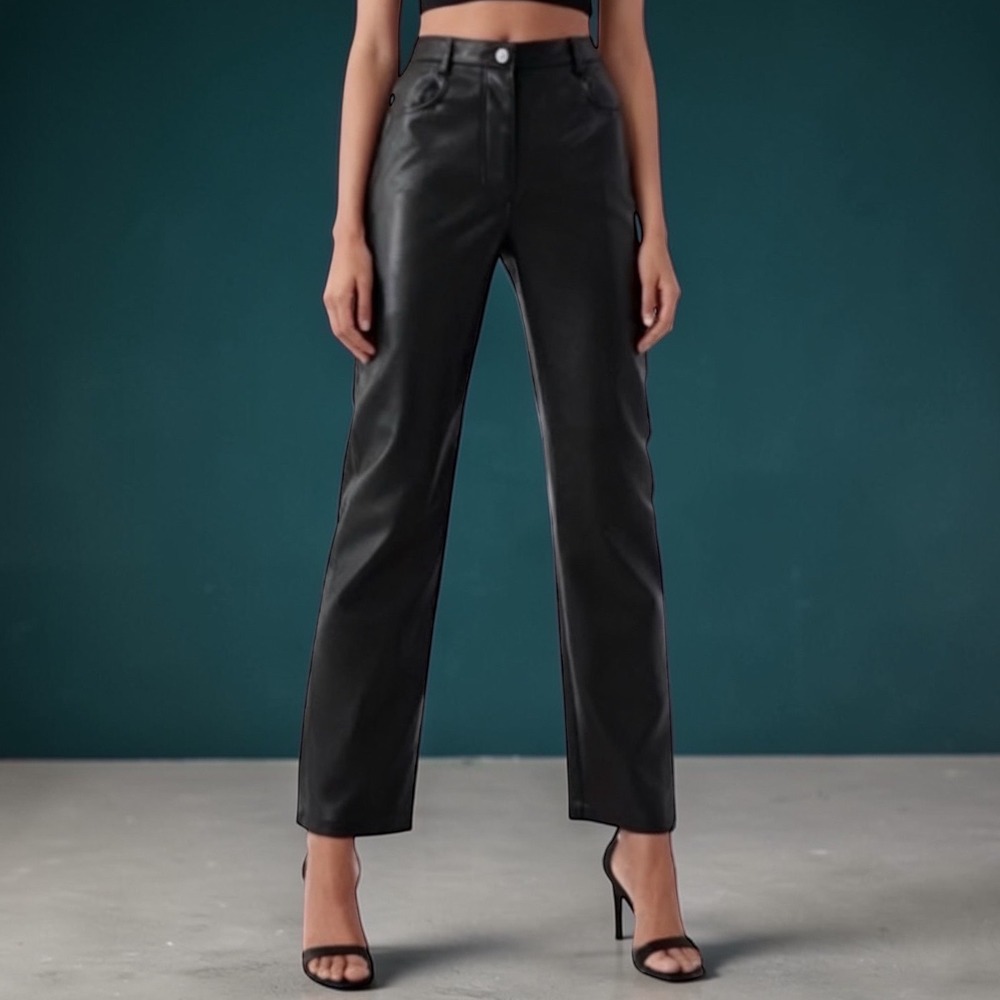 Aritzia Wilfred Melina Vegan Faux Leather Straight‎ Leg Pant Black size 6